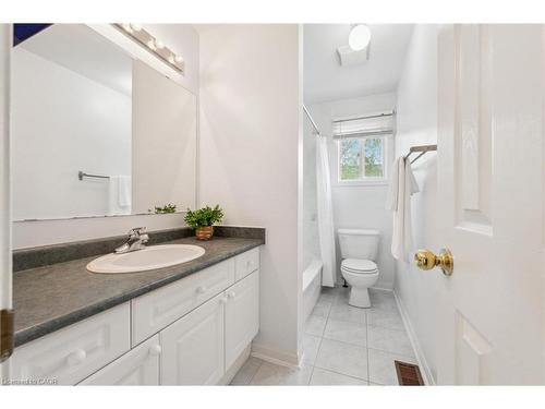 1617 Gowling Terrace, Milton, ON - Indoor Photo Showing Bathroom