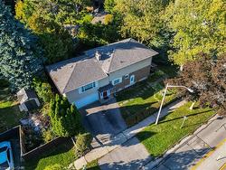 214 Vance Drive  Oakville, ON L6L 3L1