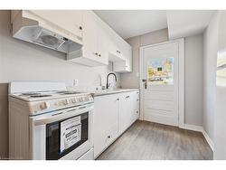 1A-906 King Street E Cambridge, ON N3H 3P3