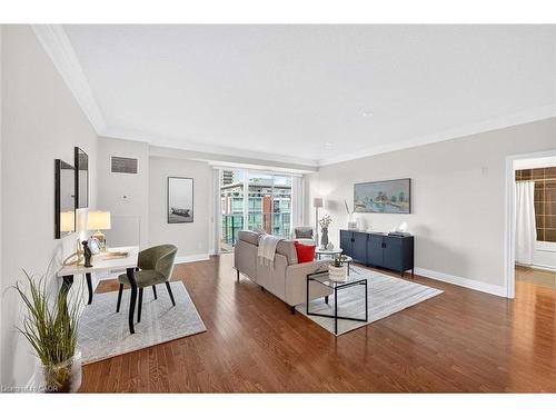 503-65 Port Street E, Mississauga, ON - Indoor Photo Showing Living Room