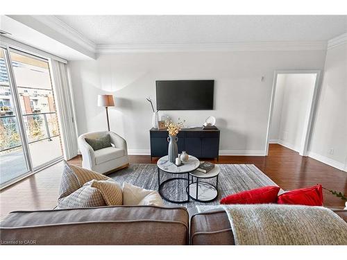 503-65 Port Street E, Mississauga, ON - Indoor Photo Showing Living Room