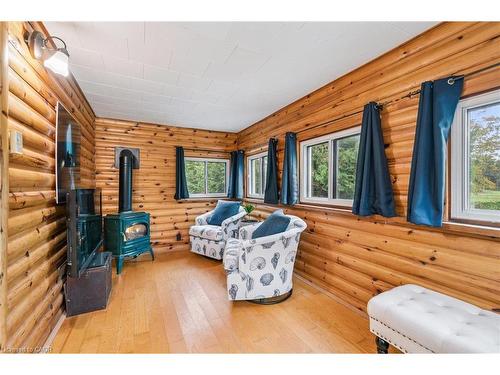 6548 Beatty Line N, Fergus, ON - Indoor