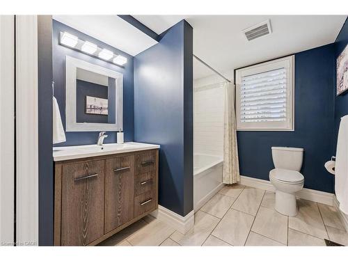 6548 Beatty Line N, Fergus, ON - Indoor Photo Showing Bathroom