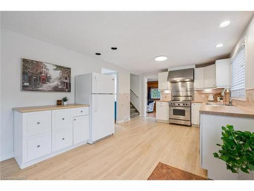 6548 Beatty Line N, Fergus, ON - Indoor Photo Showing Kitchen