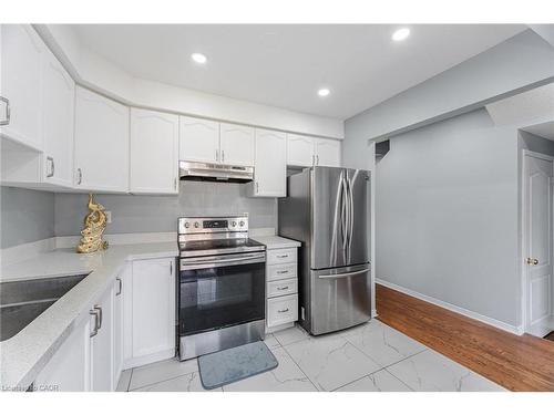 4 Vauxhall Crescent, Brampton, ON - Indoor Photo Showing Kitchen With Stainless Steel Kitchen With Double Sink