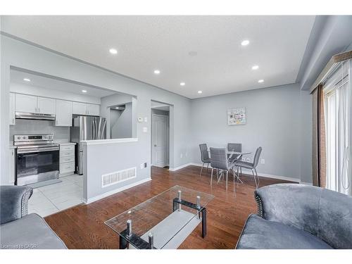 4 Vauxhall Crescent, Brampton, ON - Indoor