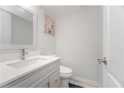 4 Vauxhall Crescent, Brampton, ON - Indoor Photo Showing Bathroom