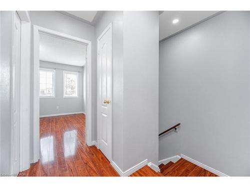 4 Vauxhall Crescent, Brampton, ON - Indoor Photo Showing Other Room