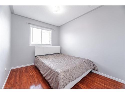 4 Vauxhall Crescent, Brampton, ON - Indoor Photo Showing Bedroom