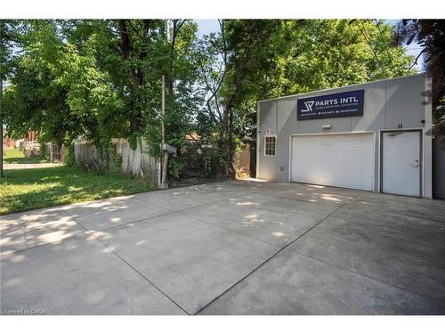 11 Whitfield Avenue, Hamilton, ON 