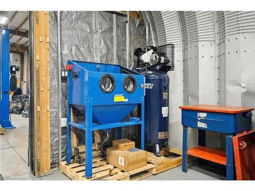 11 Whitfield Avenue, Hamilton, ON 