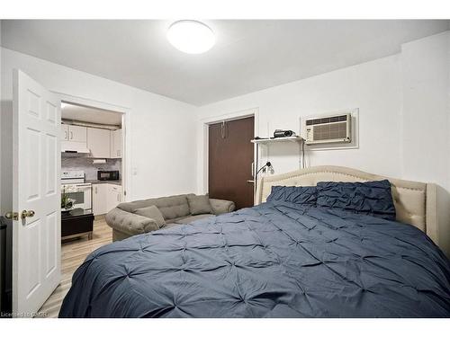 11 Whitfield Avenue, Hamilton, ON 