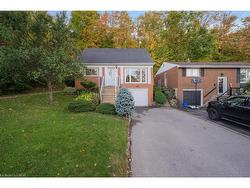 62 Brentwood Drive  Stoney Creek, ON L8G 2W8