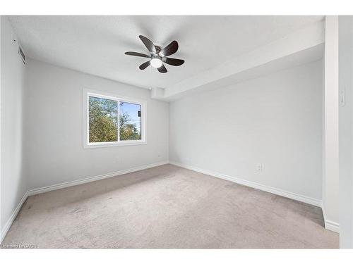 406-15 Hofstetter Avenue, Kitchener, ON - Indoor Photo Showing Other Room