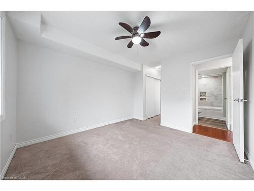 406-15 Hofstetter Avenue, Kitchener, ON - Indoor Photo Showing Other Room