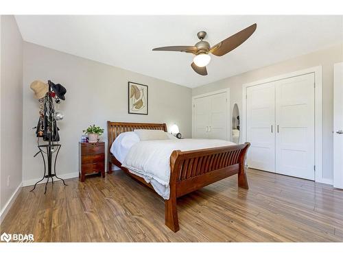 233 Westminster Drive S, Cambridge, ON - Indoor Photo Showing Bedroom