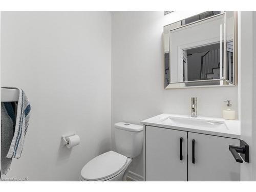 1118 Avondale Drive, Oakville, ON - Indoor Photo Showing Bathroom