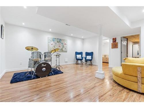 1118 Avondale Drive, Oakville, ON - Indoor Photo Showing Gym Room