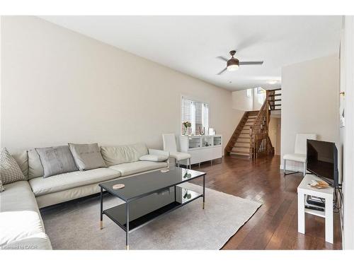 78-78 Myers Lane, Hamilton, ON - Indoor Photo Showing Living Room