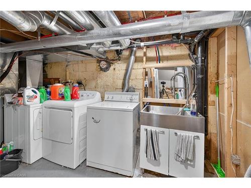 230 Broadway Avenue, Hamilton, ON - Indoor Photo Showing Laundry Room