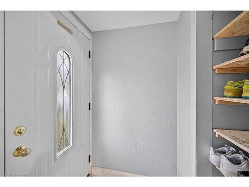 230 Broadway Avenue, Hamilton, ON - Indoor Photo Showing Other Room