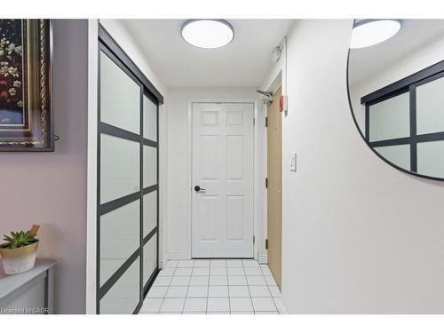 701-432 Main Street E, Hamilton, ON - Indoor Photo Showing Other Room