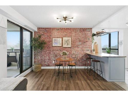 701-432 Main Street E, Hamilton, ON - Indoor Photo Showing Other Room