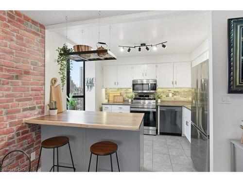 701-432 Main Street E, Hamilton, ON - Indoor Photo Showing Kitchen With Stainless Steel Kitchen