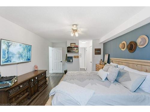 701-432 Main Street E, Hamilton, ON - Indoor Photo Showing Bedroom