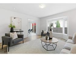 113 Thornlodge Drive  Waterdown, ON L8B 0N4