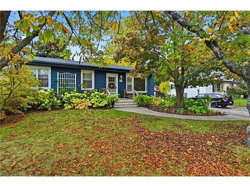 415 Henderson Road, Burlington, ON - Outdoor With Facade