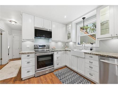 415 Henderson Road, Burlington, ON - Indoor Photo Showing Kitchen With Upgraded Kitchen