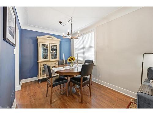 415 Henderson Road, Burlington, ON - Indoor Photo Showing Dining Room