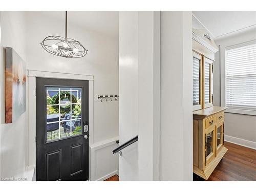 415 Henderson Road, Burlington, ON - Indoor Photo Showing Other Room