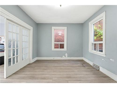 117 Ray Street N, Hamilton, ON - Indoor Photo Showing Other Room