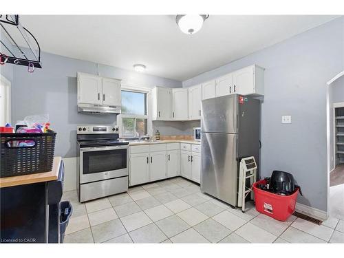 117 Ray Street N, Hamilton, ON - Indoor Photo Showing Kitchen