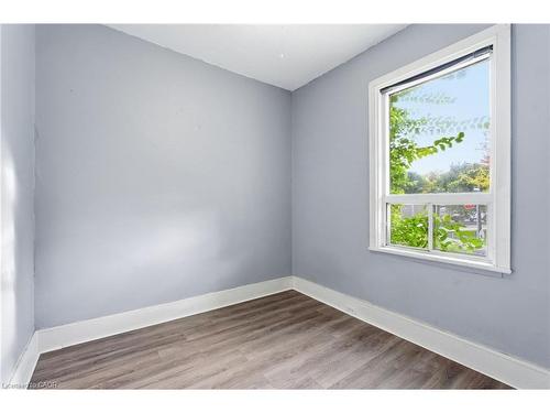 117 Ray Street N, Hamilton, ON - Indoor Photo Showing Other Room
