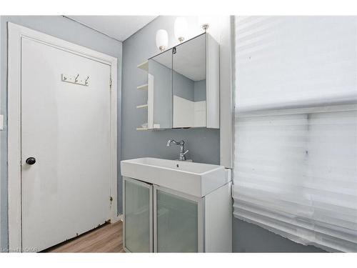 117 Ray Street N, Hamilton, ON - Indoor