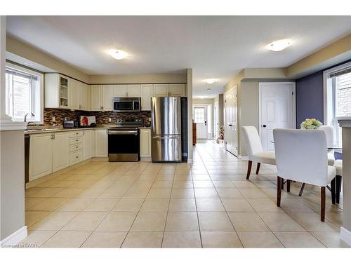 21 Mullin Drive, Guelph, ON - Indoor Photo Showing Other Room