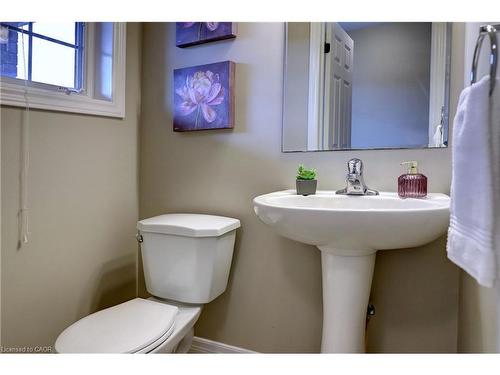 21 Mullin Drive, Guelph, ON - Indoor Photo Showing Bathroom