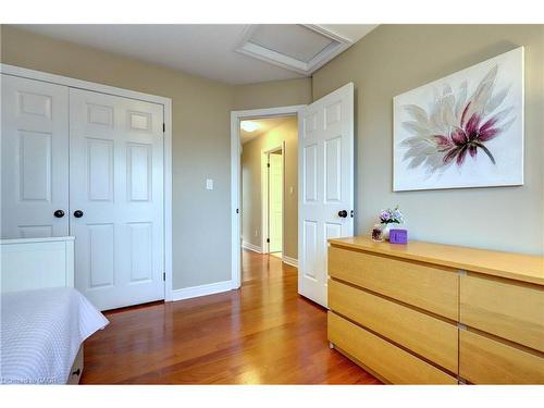 21 Mullin Drive, Guelph, ON - Indoor Photo Showing Bedroom