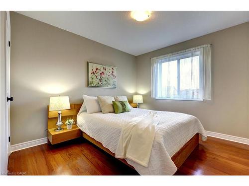 21 Mullin Drive, Guelph, ON - Indoor Photo Showing Bedroom