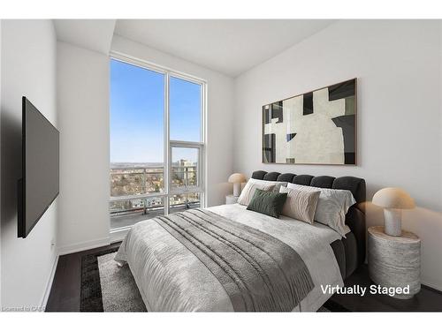 1702-85 Duke Street W, Kitchener, ON - Indoor Photo Showing Bedroom