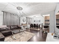 310-6 Walton Avenue  Kitchener, ON N2C 2B5