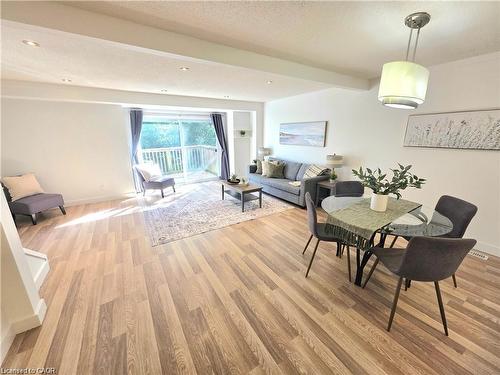 5-26 Poplar Drive, Cambridge, ON - Indoor Photo Showing Dining Room