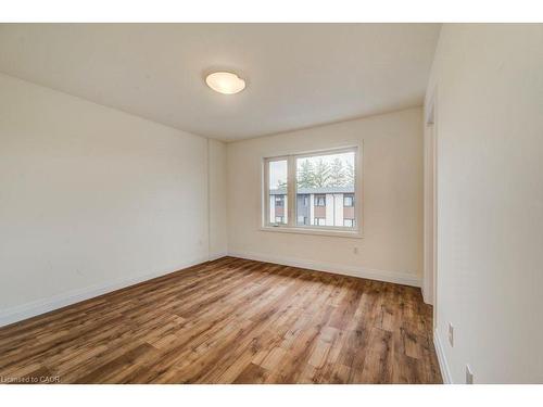 4 Lily Lane, Guelph, ON - Indoor Photo Showing Other Room
