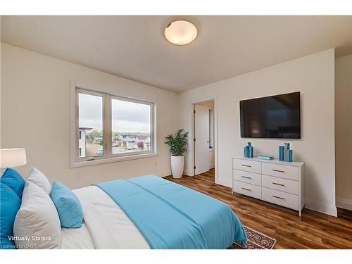 4 Lily Lane, Guelph, ON - Indoor Photo Showing Bedroom