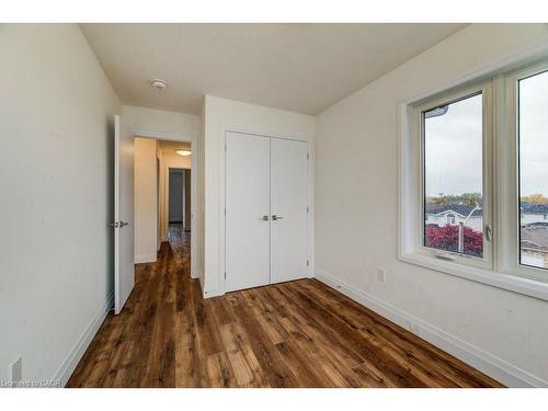 4 Lily Lane, Guelph, ON - Indoor Photo Showing Other Room