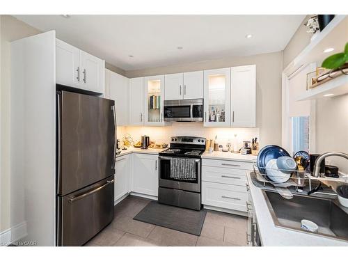 319 Hunter Street W, Hamilton, ON - Indoor Photo Showing Kitchen