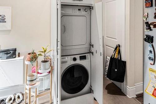 319 Hunter Street W, Hamilton, ON - Indoor Photo Showing Laundry Room
